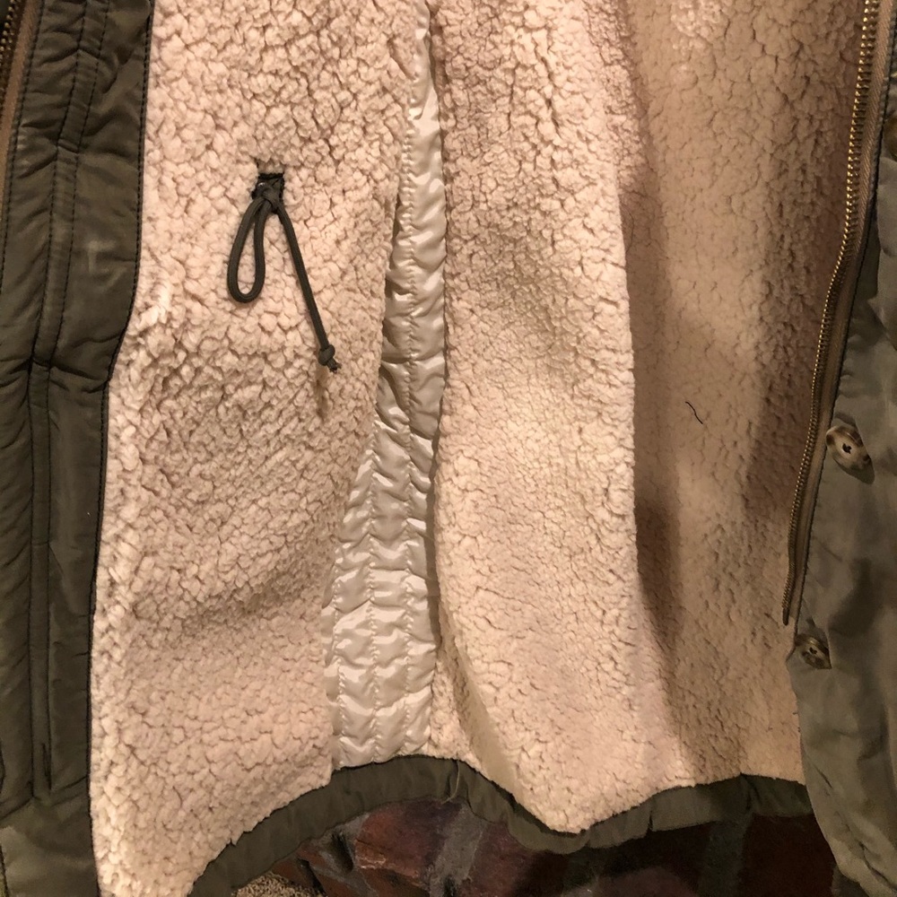 EUC Abercrombie Winter Coat, Small - Picture 3 of 5